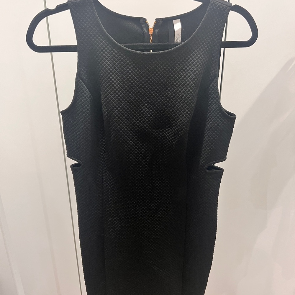 Kensie Elegant Black Quilted Backless Dress